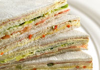 Variedad de sandwiches de miga elaboracin propia de Panadera Guadalupe